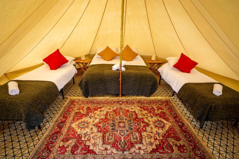 Stansted Glamping Hotell Broxted Exteriör bild